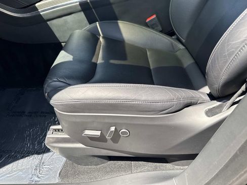 Used 2022 Tesla Model X Plaid AWD/4WD image 19