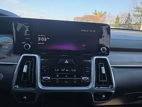 Used 2022 Kia Sorento SX Prestige image 16