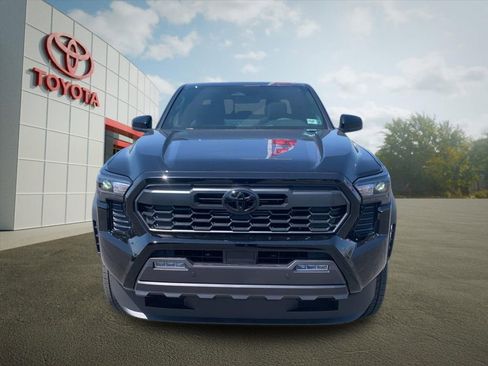 New 2026 Toyota Tacoma TRD Off-Road AWD/4WD image 8