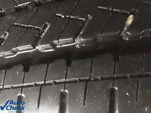 Used 2025 Chevrolet Silverado EV RST image 28