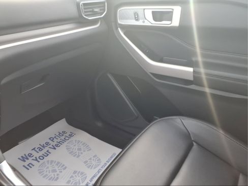 Used 2023 Ford Explorer XLT w/ Equipment Group 202A image 23