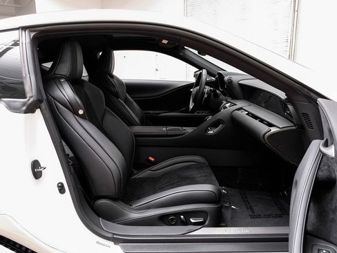 Used 2021 Lexus LC 500h w/ Sport Package image 28