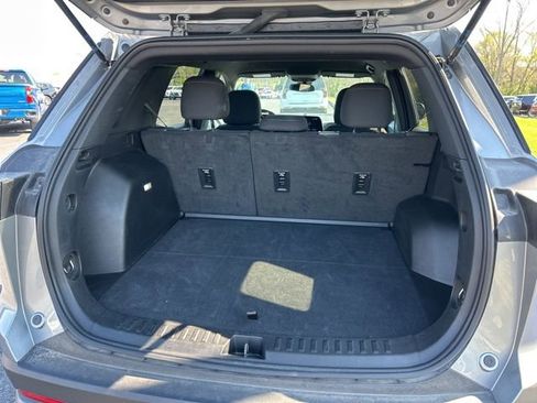 Used 2025 Chevrolet Equinox LT image 10