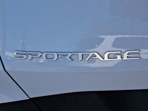 Certified 2024 Kia Sportage EX image 30