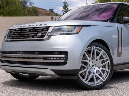 Used 2023 Land Rover Range Rover SE AWD/4WD image 10