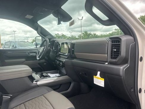 New 2026 Chevrolet Silverado 2500 ZR2 w/ LPO, Dark Essentials Package AWD/4WD image 34