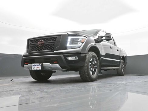 Used 2024 Nissan Titan PRO-4X w/ Pro-4x Convenience Package image 34