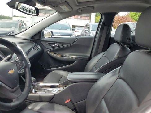 Used 2024 Chevrolet Malibu LT FWD image 17