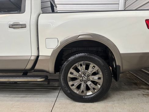 Used 2019 Nissan Titan Platinum Reserve AWD/4WD image 6