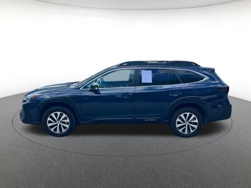 Used 2025 Subaru Outback Premium AWD/4WD image 7