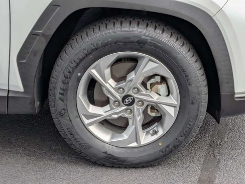 Used 2022 Hyundai Tucson SEL FWD image 11