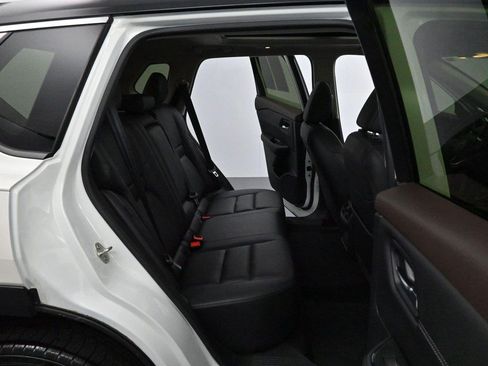 Used 2023 Nissan Rogue SL FWD image 34