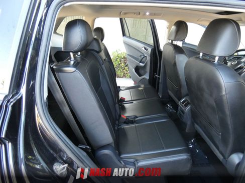 Used 2018 Volkswagen Tiguan SE w/ Panoramic Sunroof Package AWD/4WD image 33