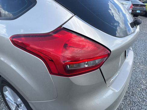 Used 2018 Ford Focus SE FWD image 9