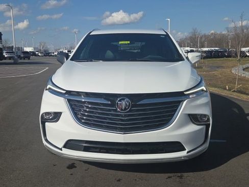 Used 2024 Buick Enclave Premium image 20