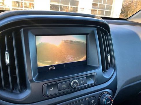 Used 2021 Chevrolet Colorado W/T w/ WT Convenience Package RWD image 15