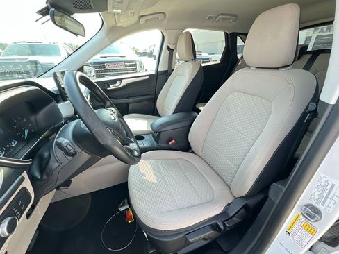 Used 2021 Ford Escape SE image 27