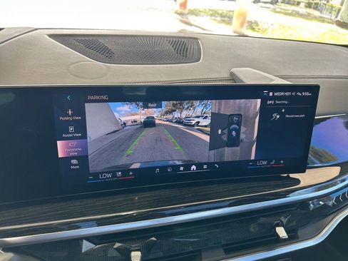 Used 2024 BMW X5 sDrive40i w/ M Sport Package image 7