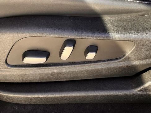 Certified 2022 Cadillac XT6 Sport w/ Technology Package image 24