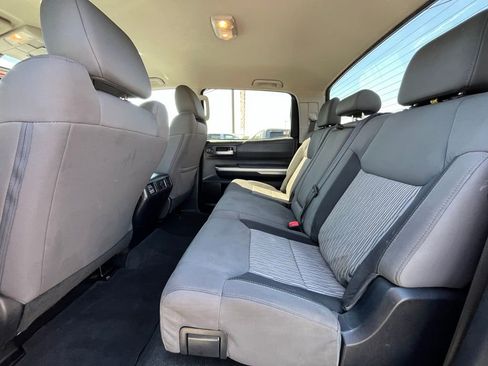 Used 2017 Toyota Tundra SR5 w/ SR5 Upgrade Package AWD/4WD image 17