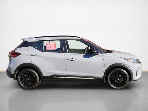 Certified 2024 Nissan Kicks SR w/ SR Premium Package image 2
