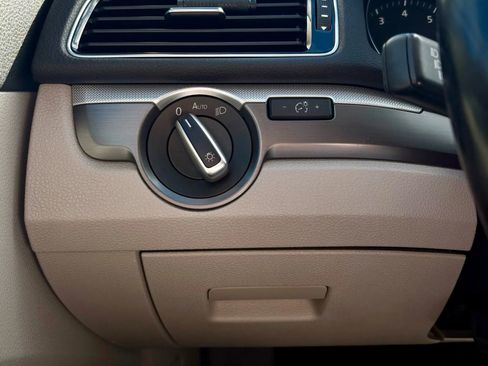 Used 2017 Volkswagen Passat 1.8T R-Line image 30