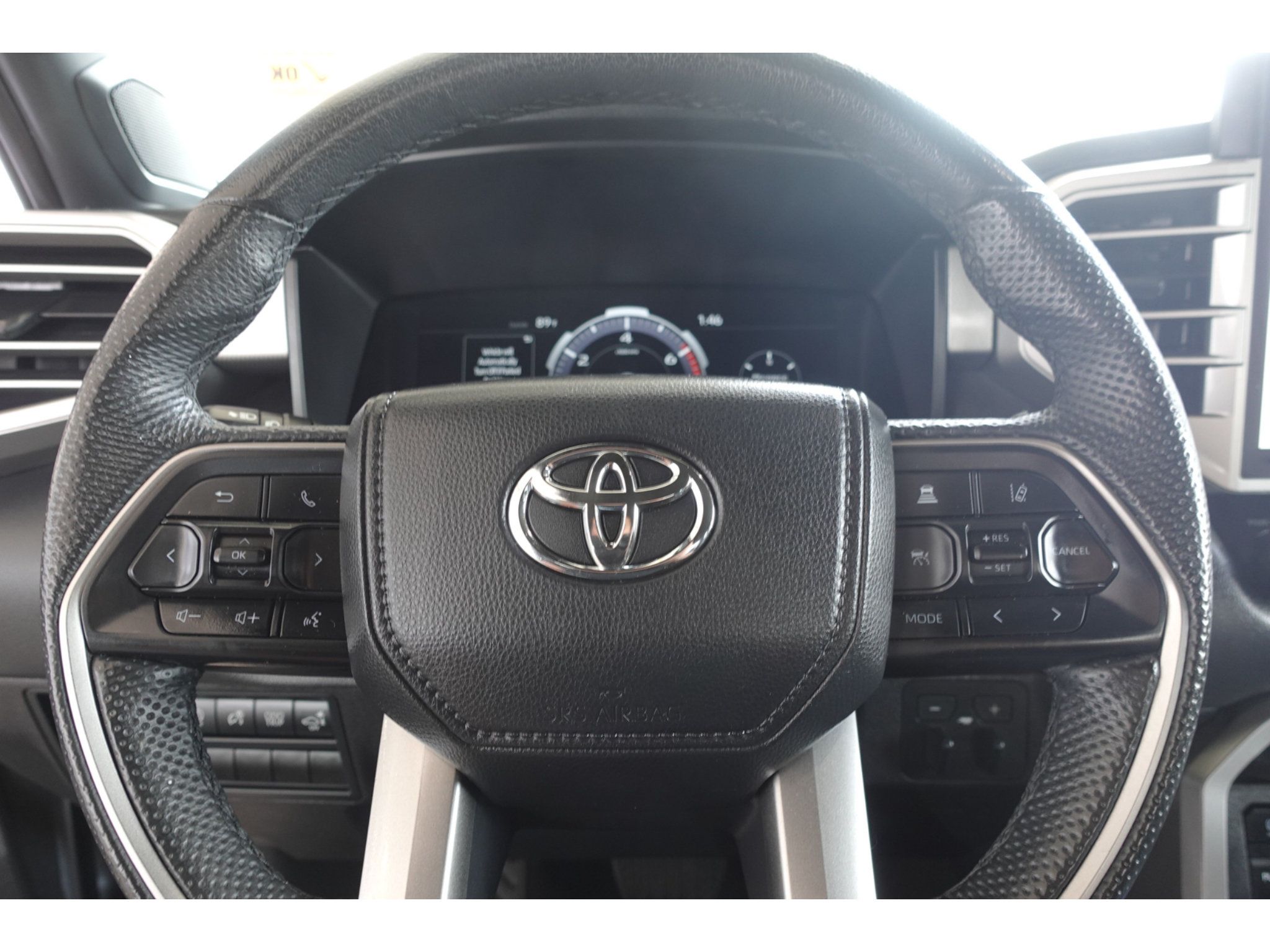 Used 2025 Toyota Tundra Limited AWD/4WD image 13