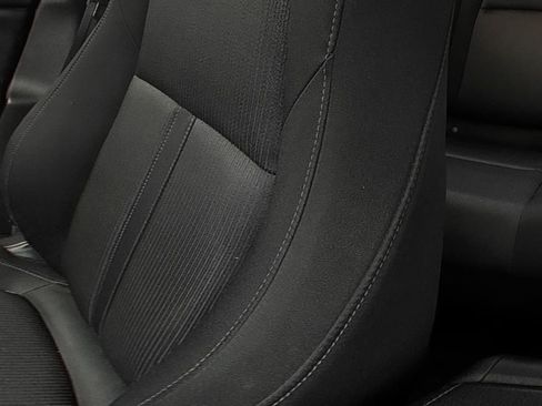 Used 2018 Honda Accord EX image 12