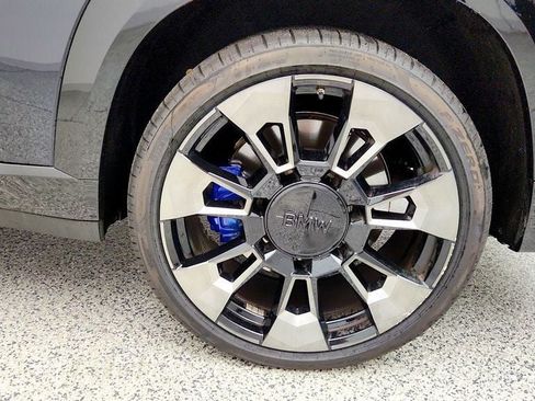 Used 2023 BMW XM AWD/4WD image 9