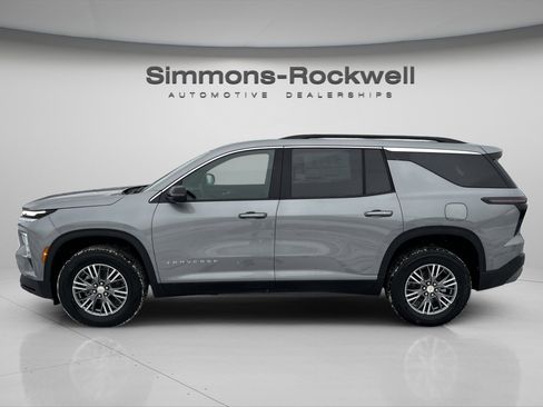 New 2026 Chevrolet Traverse LT image 4