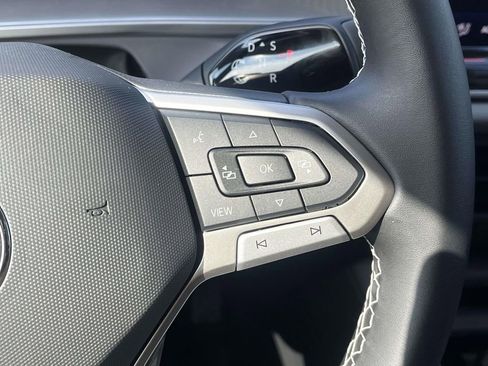 New 2026 Volkswagen Tiguan SE AWD/4WD image 16