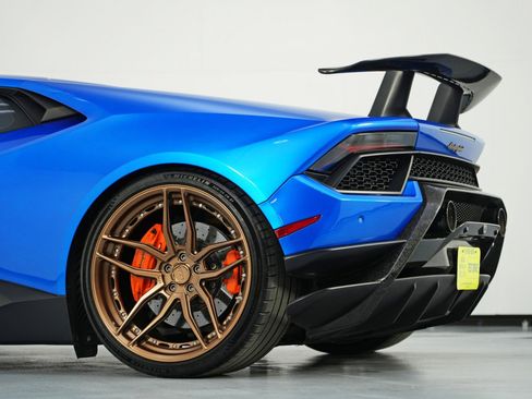 Used 2018 Lamborghini Huracan Performante image 61