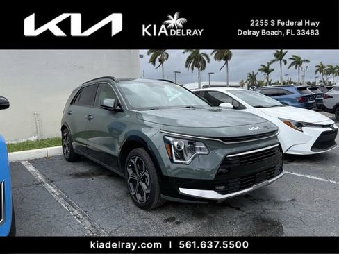 Used 2023 Kia Niro EX Touring FWD image 6