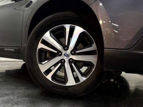 Used 2018 Subaru Outback 2.5i Limited image 8