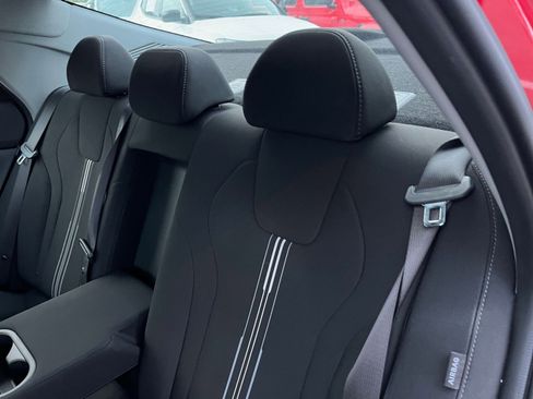 Used 2025 Hyundai Elantra SEL image 38