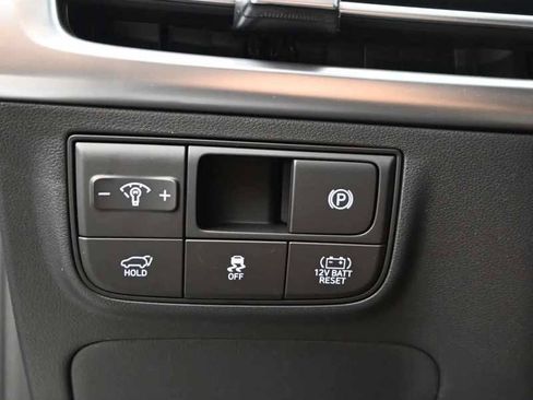 New 2026 Hyundai Tucson Limited image 22