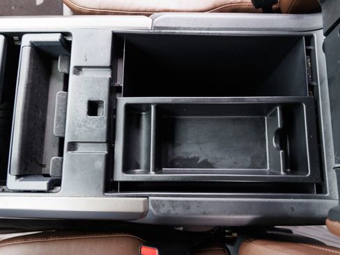 Used 2023 Nissan Titan Platinum Reserve w/ Moonroof Package image 35