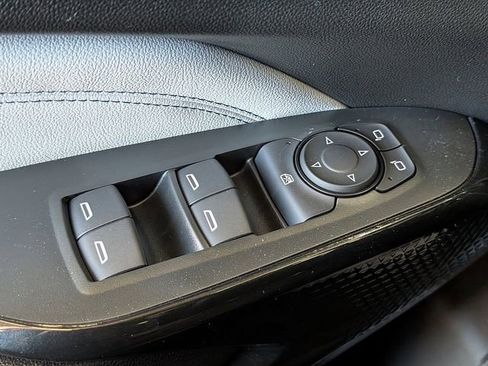 New 2026 Chevrolet Trax LT FWD image 19