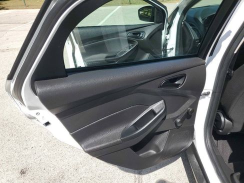 Used 2017 Ford Focus S FWD image 14