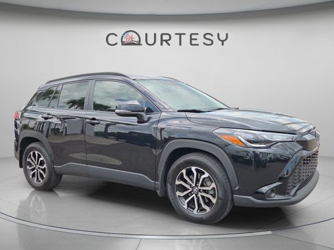 Used 2024 Toyota Corolla Cross AWD Hybrid image 7
