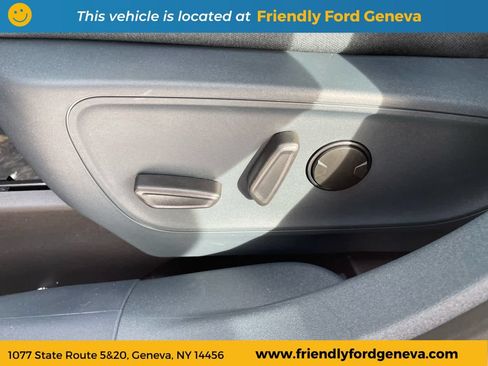 Used 2026 Ford Maverick XLT w/ XLT Luxury Package FWD image 14
