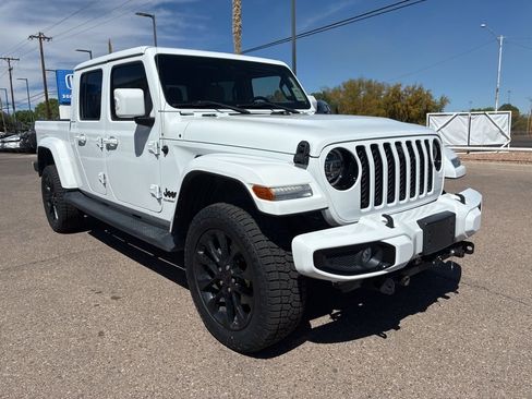 Used 2022 Jeep Gladiator Overland AWD/4WD image 7