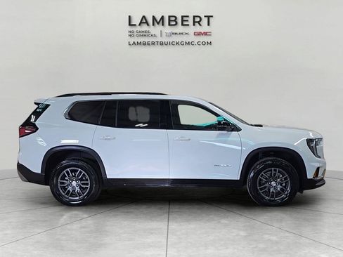 Used 2025 GMC Acadia Elevation image 6