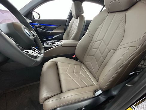 Used 2026 BMW 550e xDrive AWD/4WD image 30