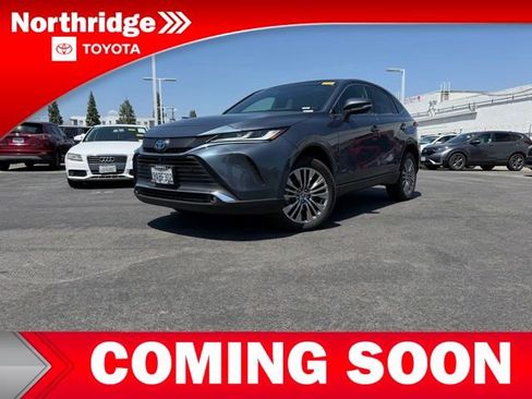 Used 2022 Toyota Venza Limited AWD/4WD image 3
