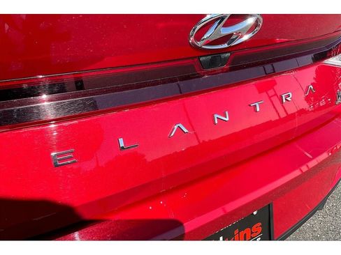 Used 2021 Hyundai Elantra SEL image 30