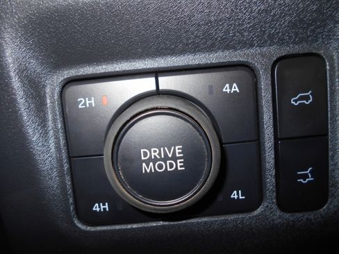 Used 2025 Ford Expedition Active AWD/4WD image 15