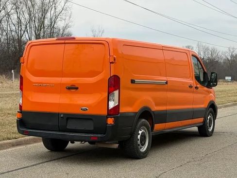 Used 2021 Ford Transit 150 Low Roof RWD image 18
