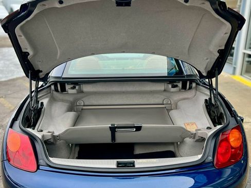 Used 2005 Lexus SC 430 Convertible image 8