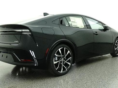 New 2026 Toyota Prius Plug-In Hybrid image 25